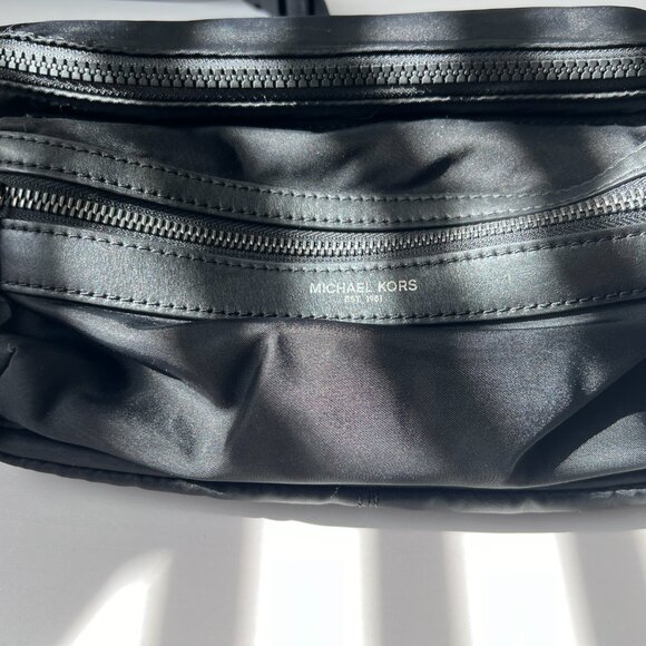 Michael Kors Mens Black Nylon Waist Bag - USED - Picture 3 of 6